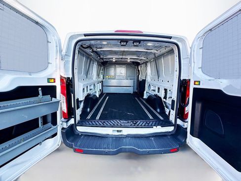 Used 2018 Ford Transit 250 148 Low Roof RWD image 22