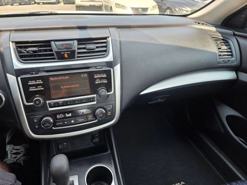 Used 2017 Nissan Altima 2.5 SV FWD image 16