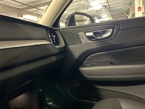Certified 2025 Volvo XC60 B5 Plus image 20