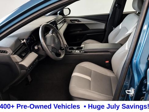 Used 2025 Toyota Camry Hybrid FWD image 9
