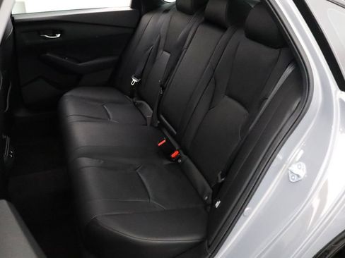 Used 2025 Honda Accord Sport image 10