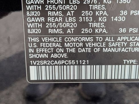 Used 2023 Volkswagen Atlas SEL R-Line AWD/4WD image 36