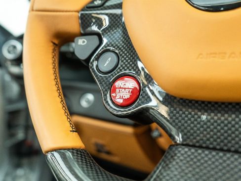 Used 2018 Ferrari 488 Spider image 83