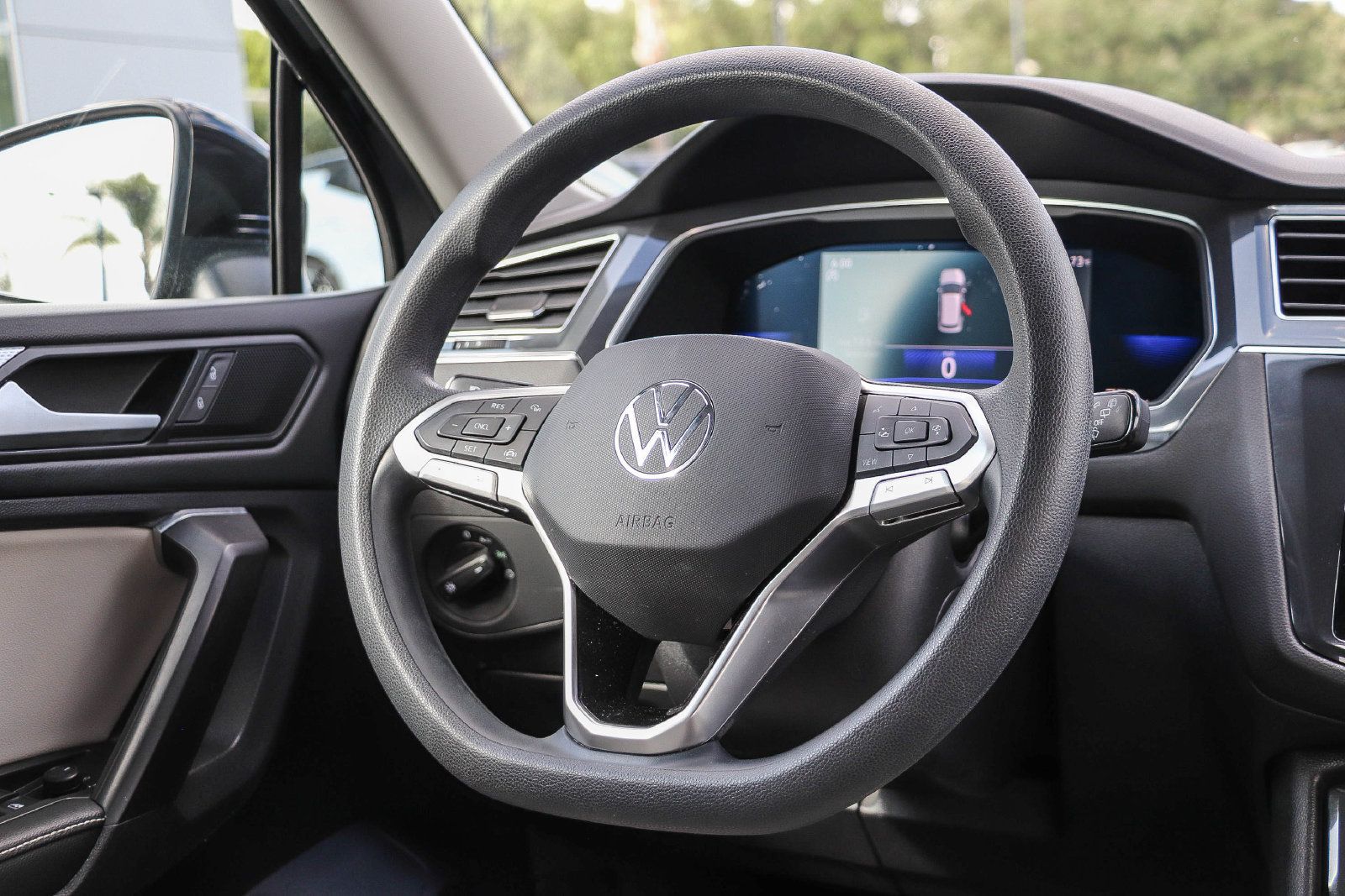 Used 2022 Volkswagen Tiguan S FWD image 16