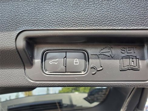 Certified 2023 Ford Explorer ST-Line w/ Class IV Trailer Tow Package image 20