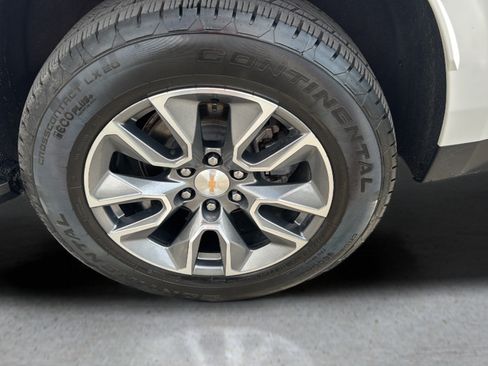 Used 2024 Chevrolet Tahoe LT w/ LT Signature Plus Package RWD image 18
