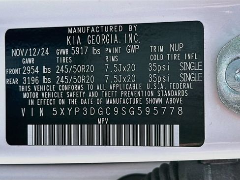 Used 2025 Kia Telluride EX w/ EX Captain's Chair Package AWD/4WD image 34