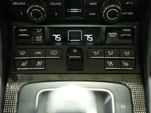 Certified 2014 Porsche 911 Turbo S image 20