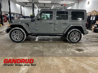 Used 2023 Jeep Wrangler Unlimited Sahara video 1