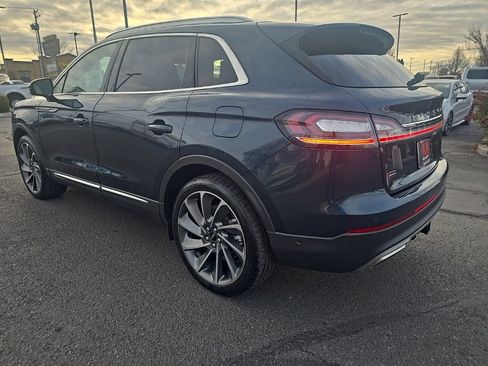 Used 2022 Lincoln Nautilus Reserve w/ Equipment Group 202A image 5