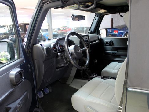 Used 2007 Jeep Wrangler Sahara w/ PWR Convenience Group image 31