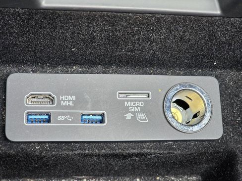 Used 2017 Land Rover Range Rover Sport HSE image 44