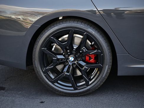 New 2026 BMW 330i Sedan w/ M Sport Package image 6