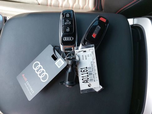 Used 2023 Audi RS Q8 w/ Black Optic Package AWD/4WD image 10