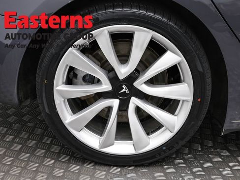 Used 2018 Tesla Model 3 Long Range image 25