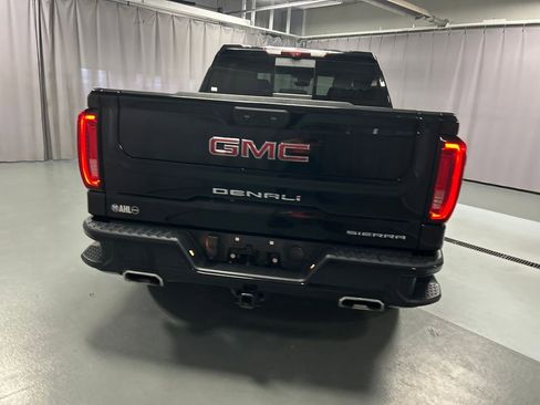 Used 2024 GMC Sierra 1500 Denali w/ Technology Package AWD/4WD image 6