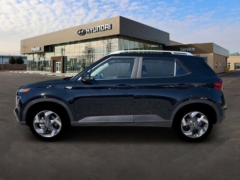 New 2026 Hyundai Venue SEL image 3