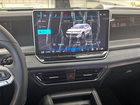 New 2026 Volkswagen Tiguan SE R-Line FWD image 6