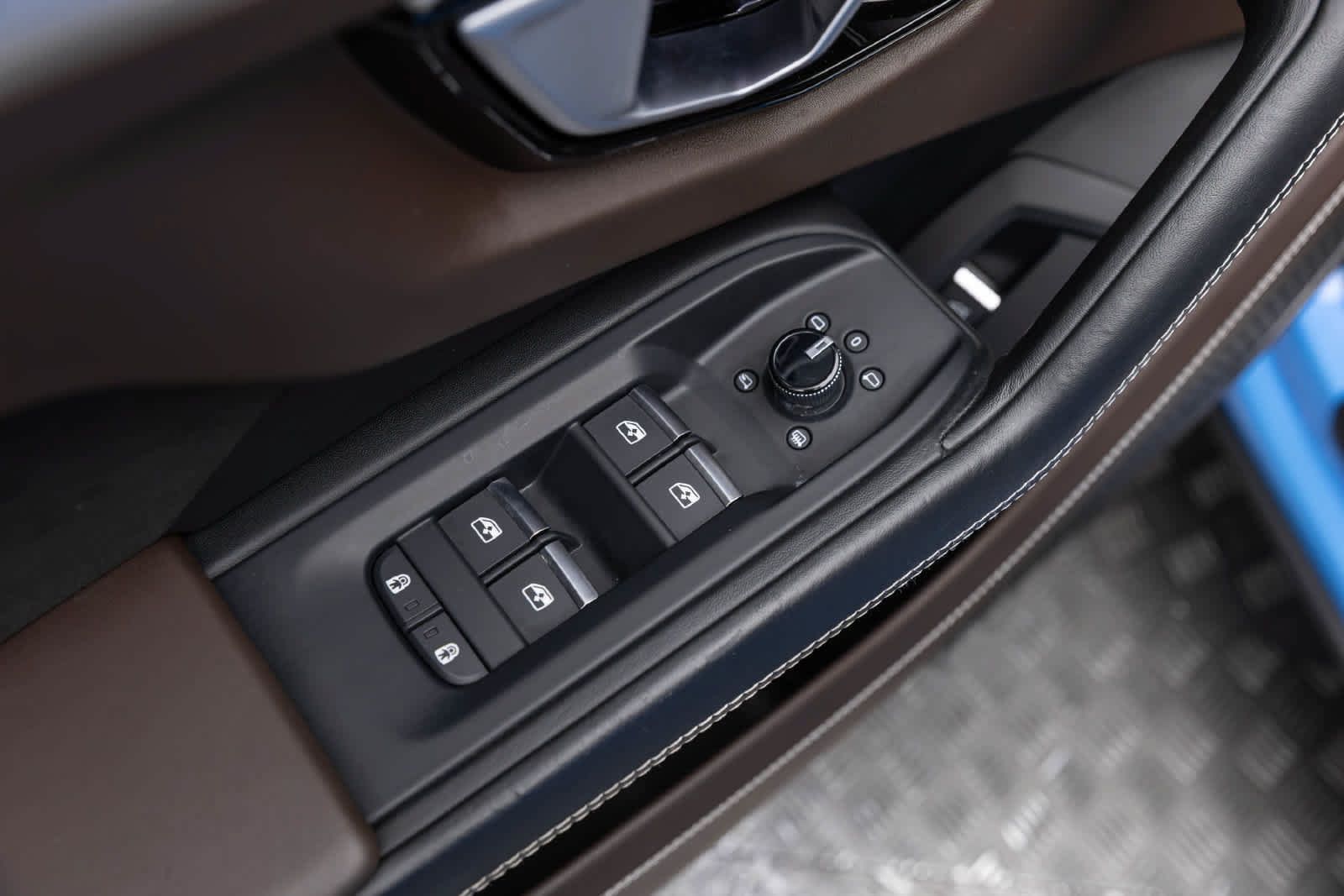 Used 2023 Lamborghini Urus S AWD/4WD image 23