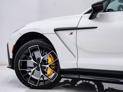 New 2026 Aston Martin DBX 707 AWD/4WD image 14