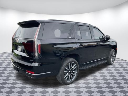 Used 2024 Cadillac Escalade Sport AWD/4WD image 3