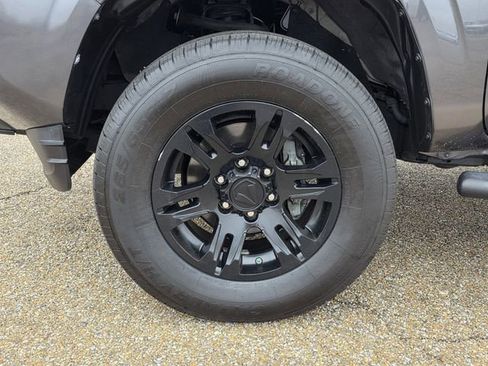 Used 2021 Toyota Tacoma SR w/ SR Convenience Package image 27