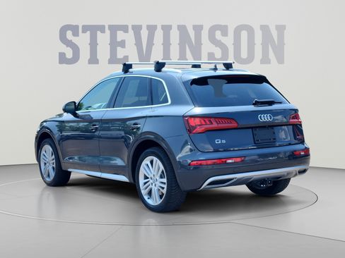 Used 2019 Audi Q5 2.0T Premium Plus w/ Premium Plus Package AWD/4WD image 3
