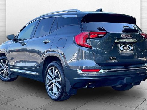 Used 2018 GMC Terrain Denali w/ GMC Pro Grade Package AWD/4WD image 11