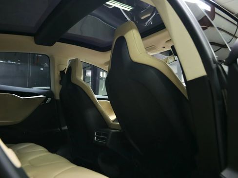 Used 2013 Tesla Model S image 27