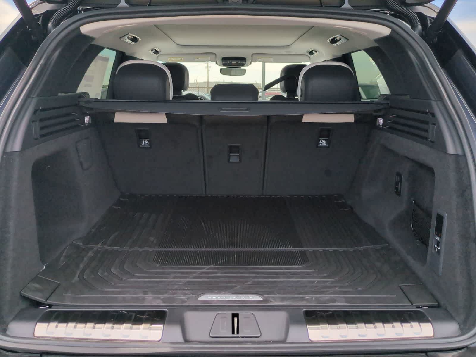 New 2027 Land Rover Range Rover Sport Dynamic SE AWD/4WD image 36