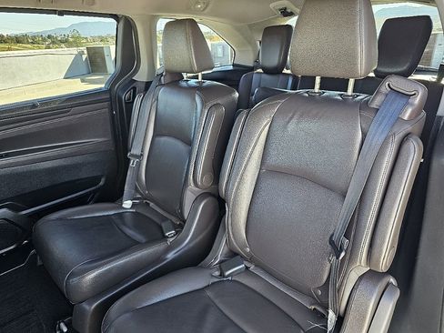 Used 2018 Honda Odyssey EX-L image 23