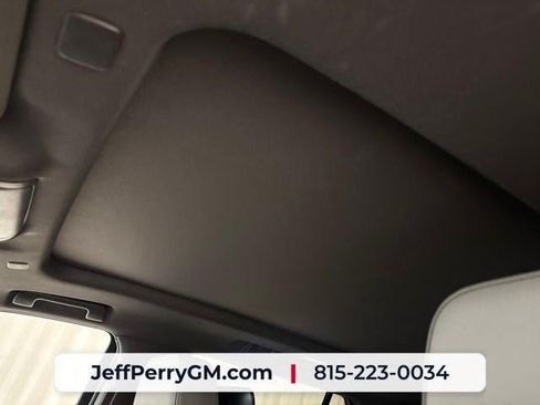 Used 2021 GMC Yukon SLT w/ SLT Luxury Plus Package AWD/4WD image 22