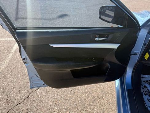 Used 2012 Subaru Legacy 2.5i Premium w/ All-Weather Pkg image 10