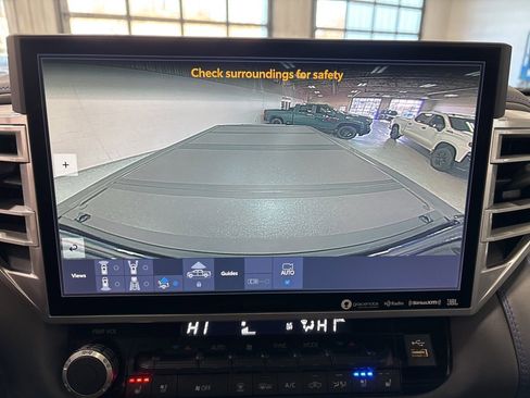 Used 2022 Toyota Tundra Platinum image 21