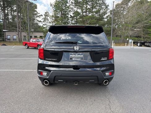 Used 2022 Honda Passport Elite image 6