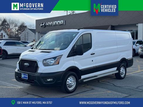 Used 2024 Ford Transit 250 Low Roof AWD w/ Exterior Upgrade Package image 1