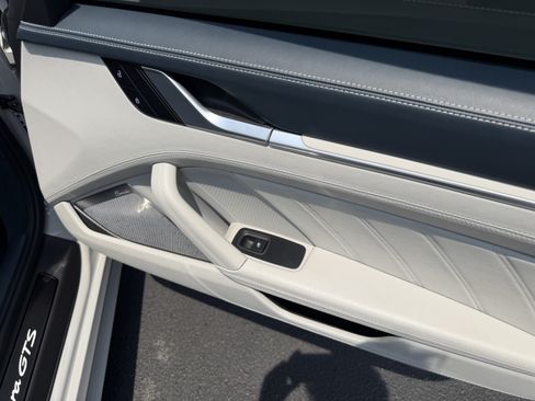 Certified 2022 Porsche 911 Carrera GTS RWD image 23