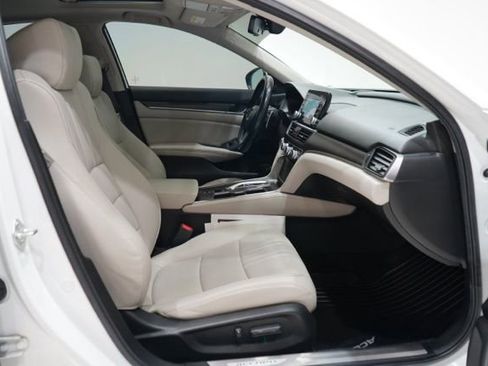 Used 2021 Honda Accord Touring image 35