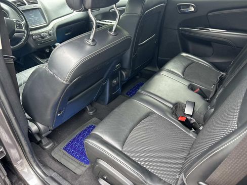 Used 2020 Dodge Journey Crossroad FWD image 20