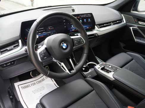 Used 2026 BMW X1 xDrive28i AWD/4WD image 3
