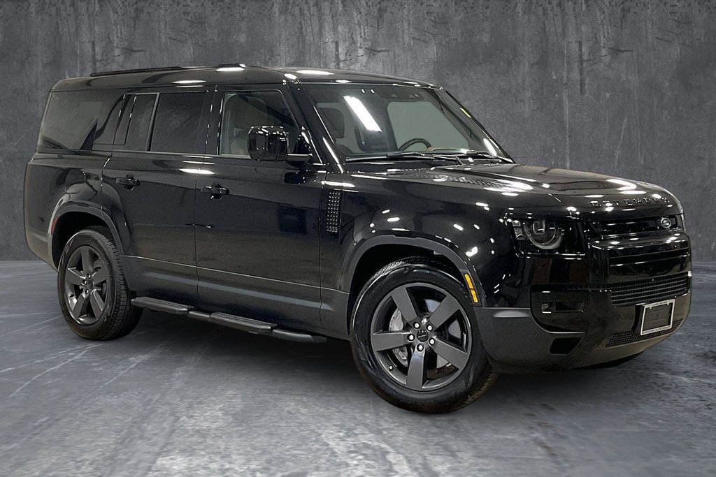 Used 2026 Land Rover Defender 130 S AWD/4WD image 3
