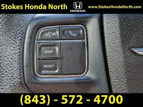 Used 2014 Chrysler 200 LX FWD image 29