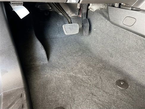 New 2026 GMC Canyon Elevation w/ Convenience Package image 14