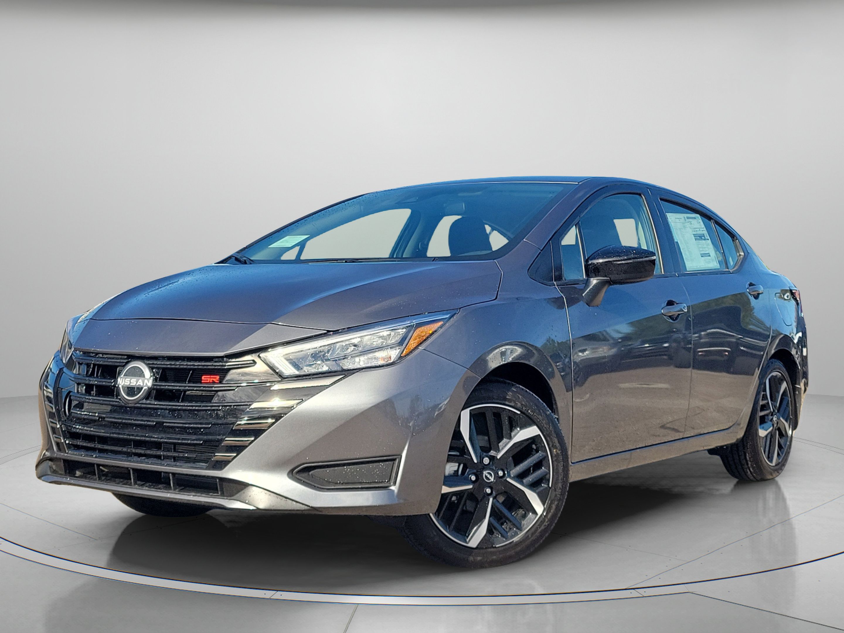 New 2025 Nissan Versa SR w/ Trunk Package FWD image 2