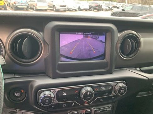 Used 2021 Jeep Wrangler Unlimited Sport image 34