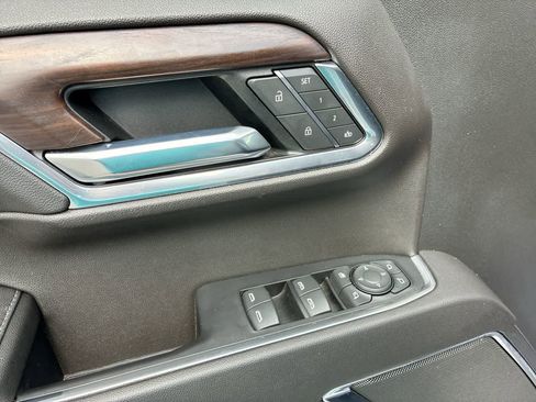 Used 2022 GMC Sierra 1500 SLT image 22