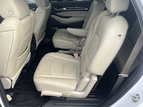 Used 2021 Buick Enclave Essence w/ Sport Touring Edition image 22