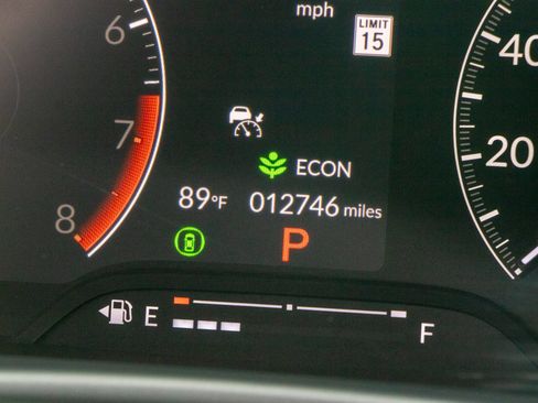 Used 2025 Honda Civic Sport image 30