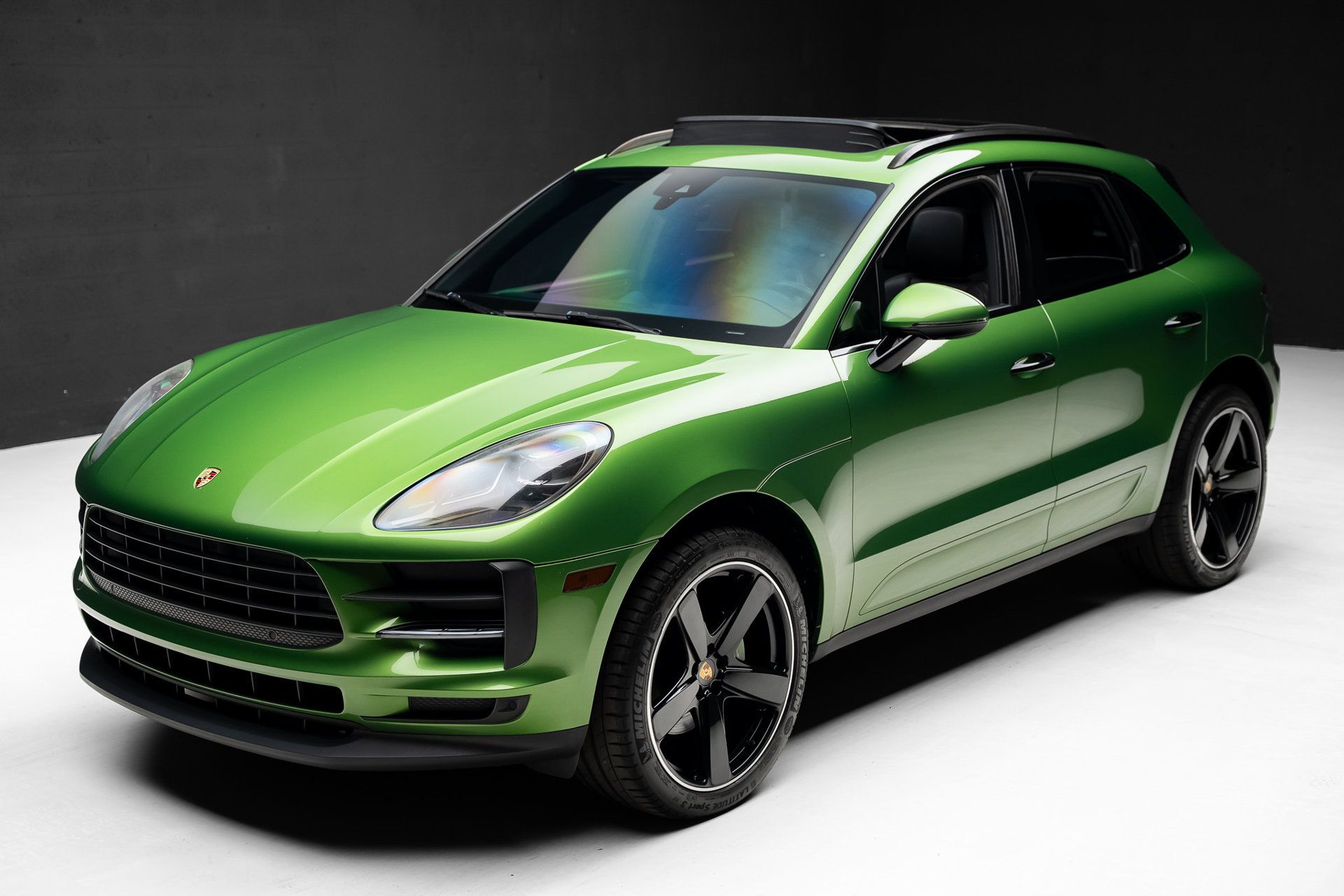 Used 2019 Porsche Macan AWD/4WD image 5