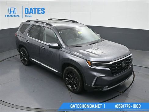 Certified 2025 Honda Pilot Touring image 59